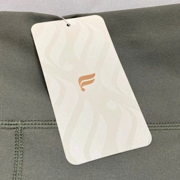 Fabletics Zone High Waisted Leggings Women’s Medium 7/8 Pink Olive Green NWT - Picture 8 of 10
